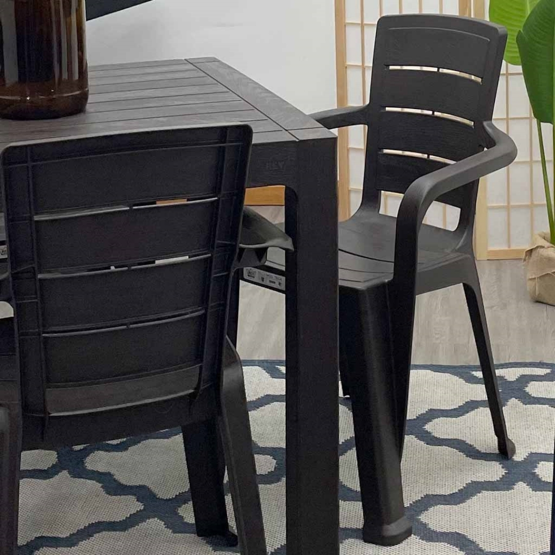 Silla Teca con brazos Cafe – foto principal