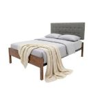 Cama matrimonial con respaldo tapizado