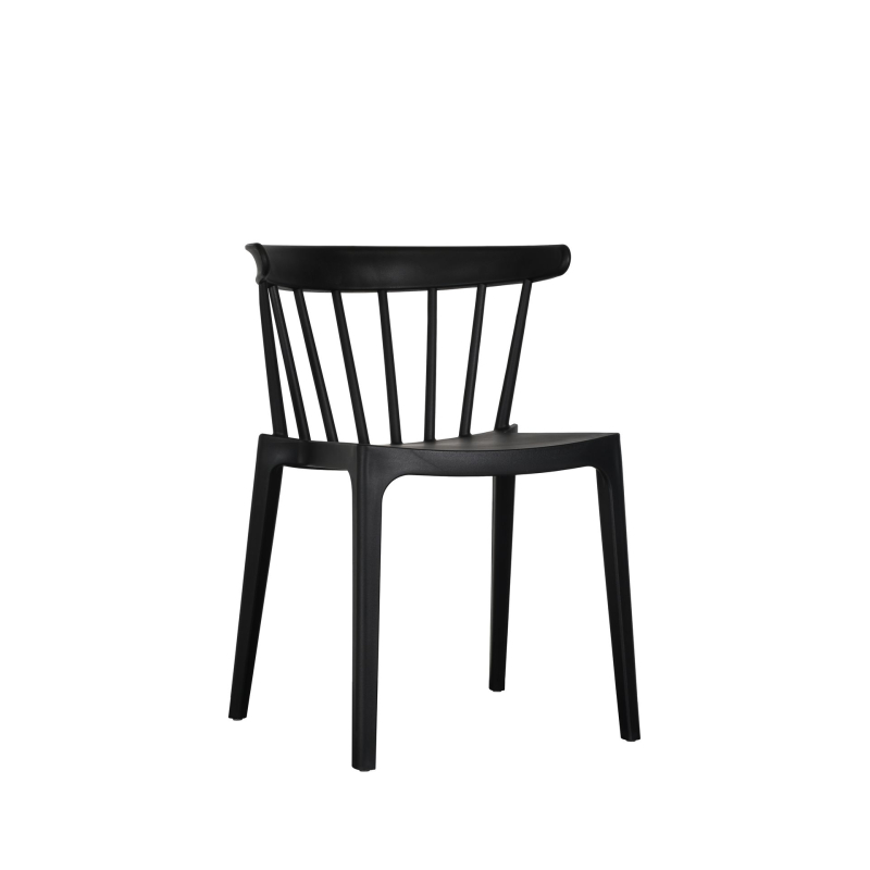 Silla negra de una pieza con respaldo de barrotes